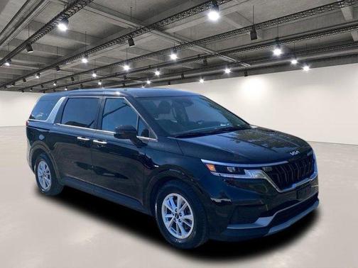 2022 Kia Carnival LXS