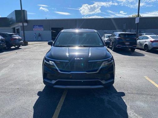 2022 Kia Carnival LXS