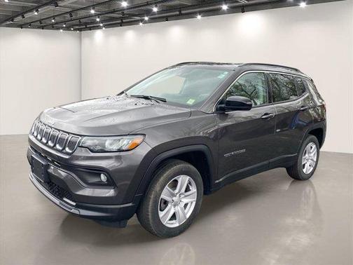 Gray 2022 Jeep Compass Latitude