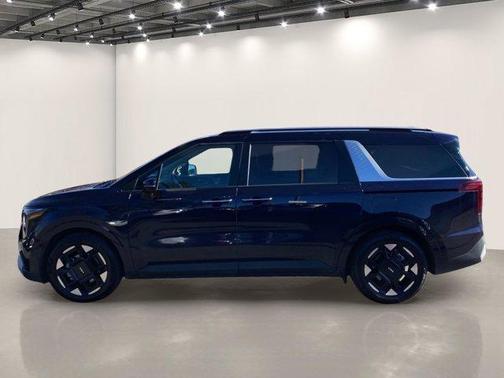 2025 Kia Carnival EX