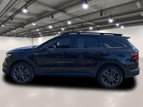 2022 Kia Sorento X-Line EX