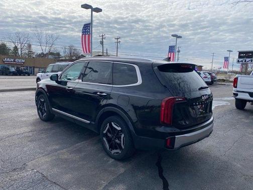 2023 Kia Telluride S