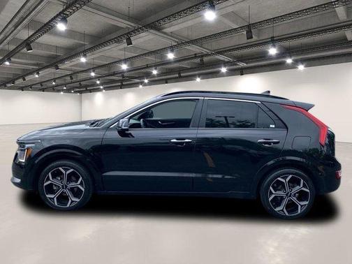 2023 Kia Niro SX Touring
