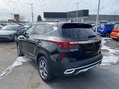 2023 Kia Seltos EX