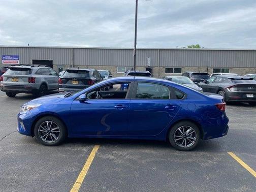 2022 Kia Forte LXS