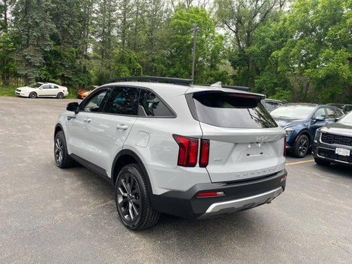 2022 Kia Sorento X-Line EX