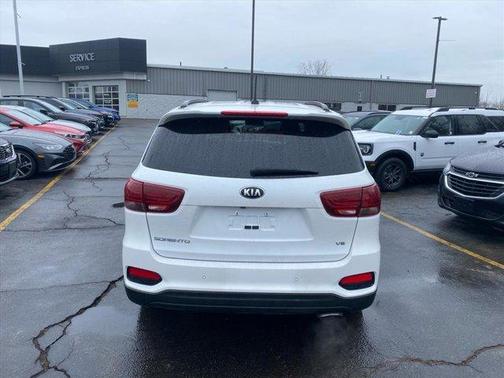 2020 Kia Sorento S