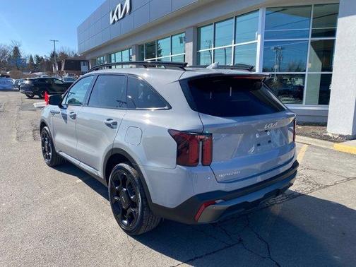 Wolf Gray 2024 Kia Sorento X-Line EX