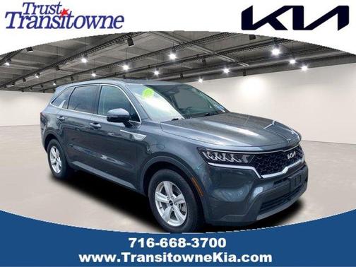 2022 Kia Sorento LX