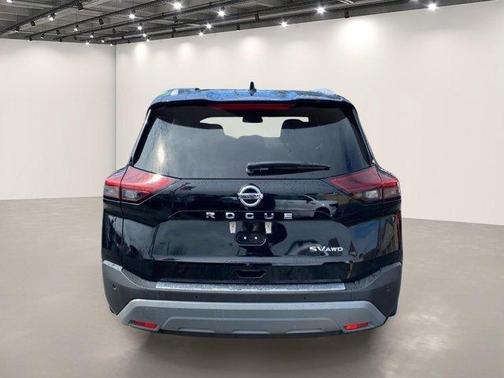 Black 2021 Nissan Rogue SV