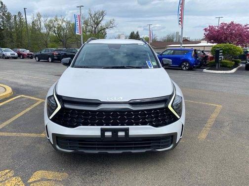 Glacial White Pearl 2023 Kia Sportage X-Line