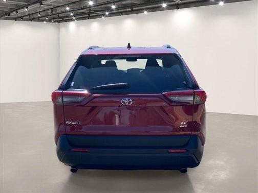 Pearl 2019 Toyota RAV4 LE