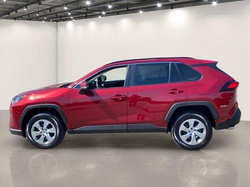 Pearl 2019 Toyota RAV4 LE