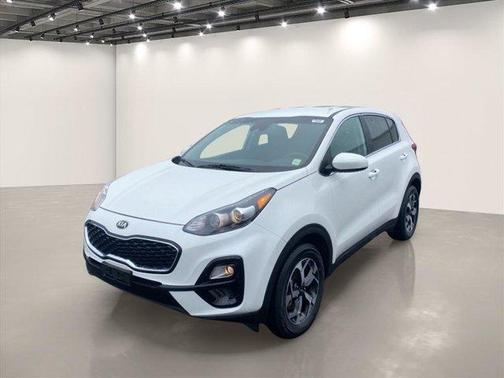 Snow White Pearl 2021 Kia Sportage LX