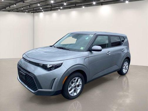 Steel Gray 2023 Kia Soul LX
