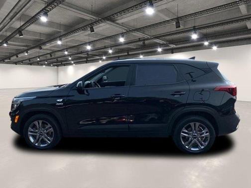 2023 Kia Seltos LX