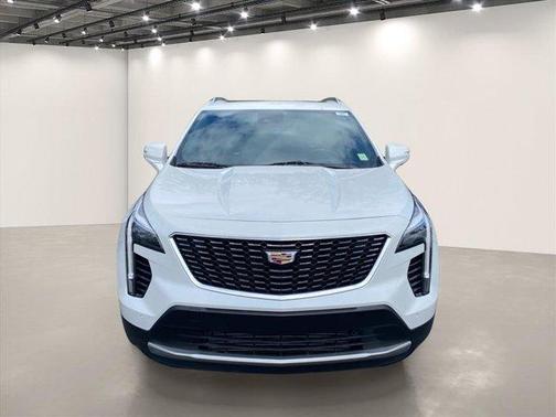 Crystal White Tri-Coat 2023 Cadillac XT4 Premium Luxury