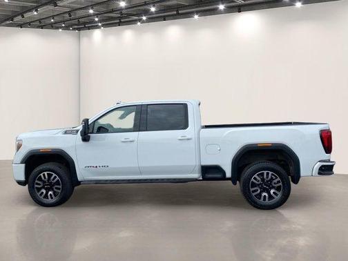 Summit White 2022 GMC Sierra 2500 AT4