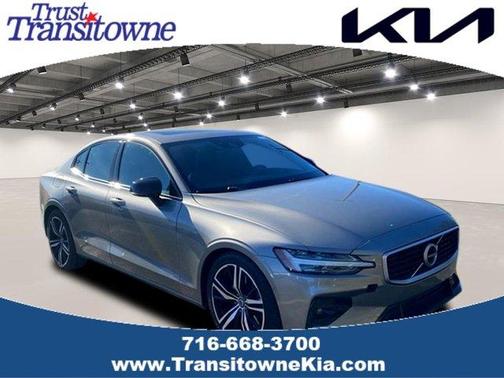 2019 Volvo S60 T6 R-Design