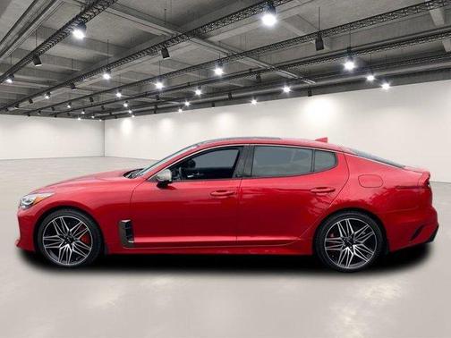 2022 Kia Stinger GT2