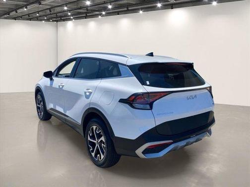 Glacial White Pearl 2023 Kia Sportage EX