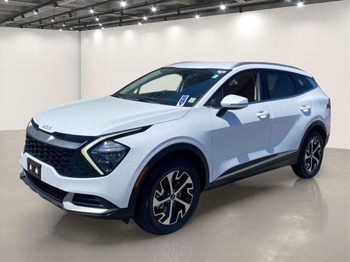 Glacial White Pearl 2023 Kia Sportage EX