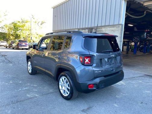 2022 Jeep Renegade Latitude