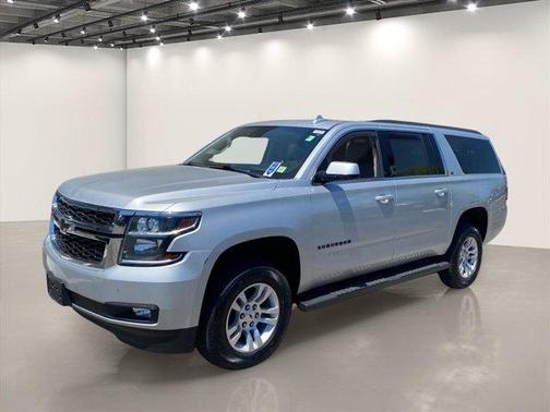 Silver Ice Metallic 2018 Chevrolet Suburban LT
