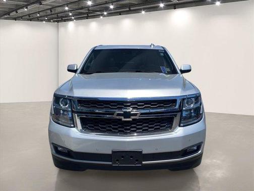 Silver Ice Metallic 2018 Chevrolet Suburban LT