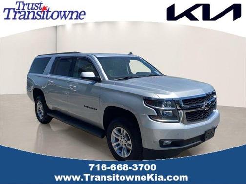 Silver Ice Metallic 2018 Chevrolet Suburban LT