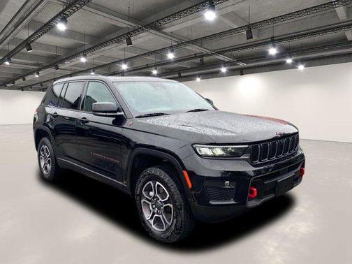 2022 Jeep Grand Cherokee Trailhawk