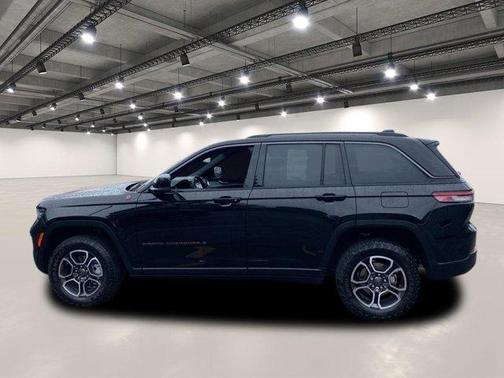 2022 Jeep Grand Cherokee Trailhawk