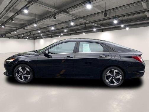 2023 Hyundai ELANTRA HEV Limited