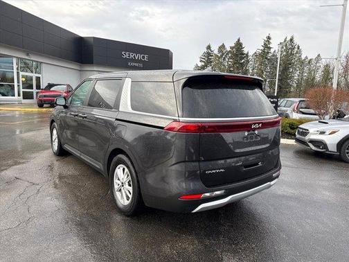 2023 Kia Carnival LX