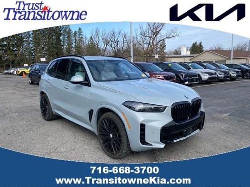 Gray Metallic 2025 BMW X5 xDrive40i