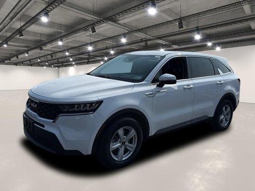 2022 Kia Sorento LX
