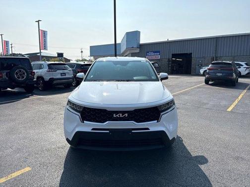 2022 Kia Sorento LX