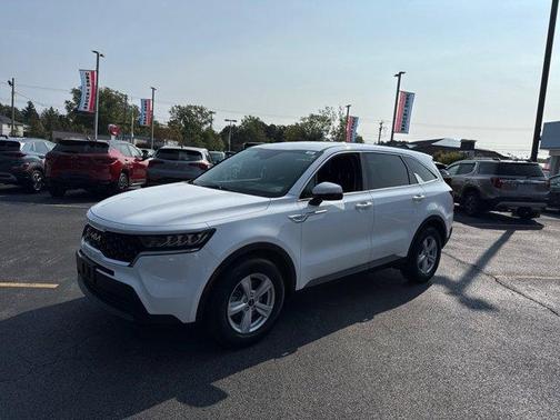 2022 Kia Sorento LX