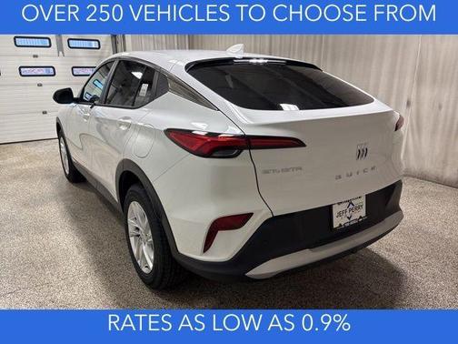 Summit White 2026 Buick Envista Preferred