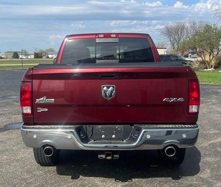 Delmonico Red Pearlcoat 2018 RAM 1500 Big Horn