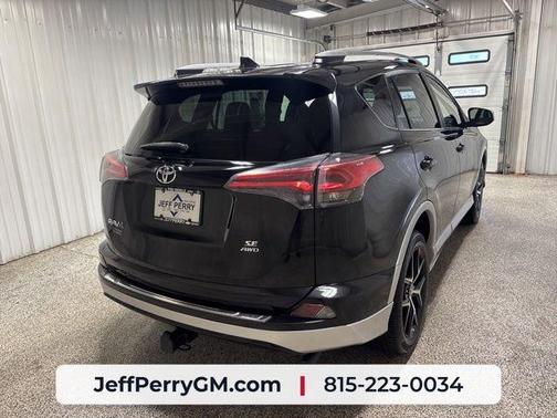 Black Sand Pearl 2016 Toyota RAV4 SE