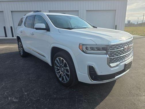 2022 GMC Acadia Denali