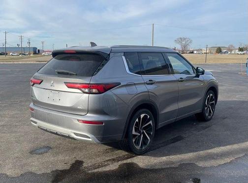 2022 Mitsubishi Outlander SEL