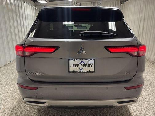 2022 Mitsubishi Outlander SEL