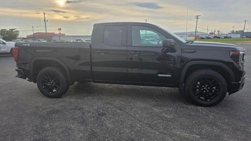 Onyx Black 2023 GMC Sierra 1500 Elevation
