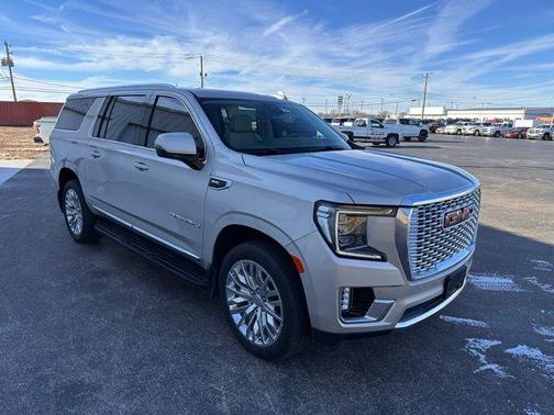 2023 GMC Yukon XL Denali