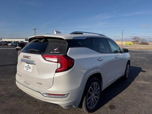 2023 GMC Terrain Denali