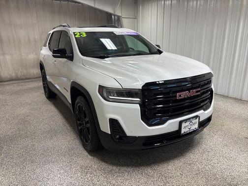 2023 GMC Acadia SLT
