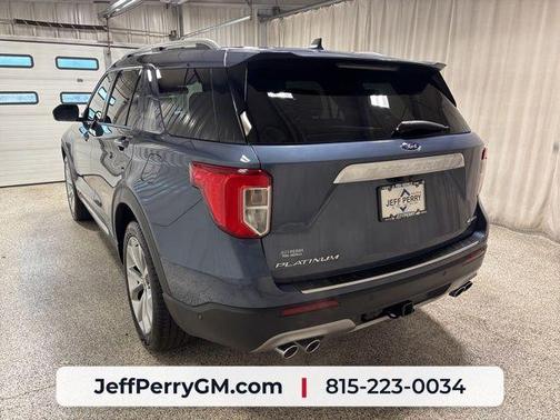 Blue Metallic 2021 Ford Explorer Platinum