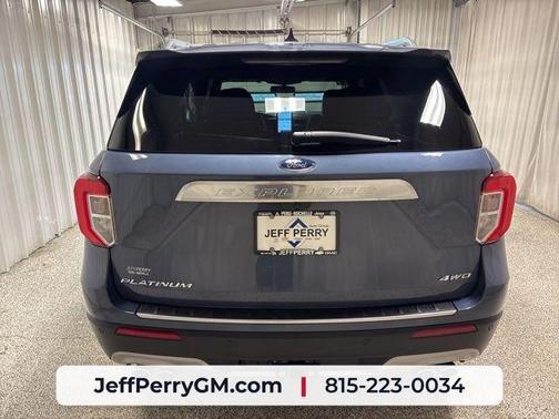 Blue Metallic 2021 Ford Explorer Platinum